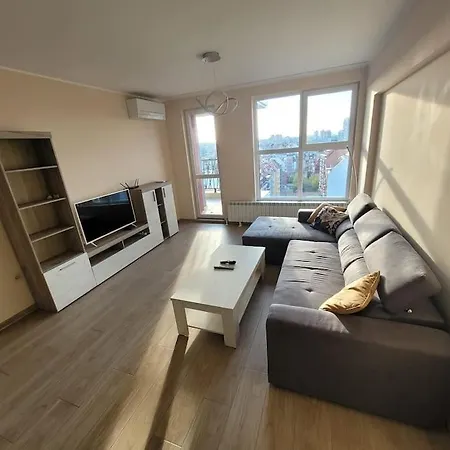 New With A Great View Apartment